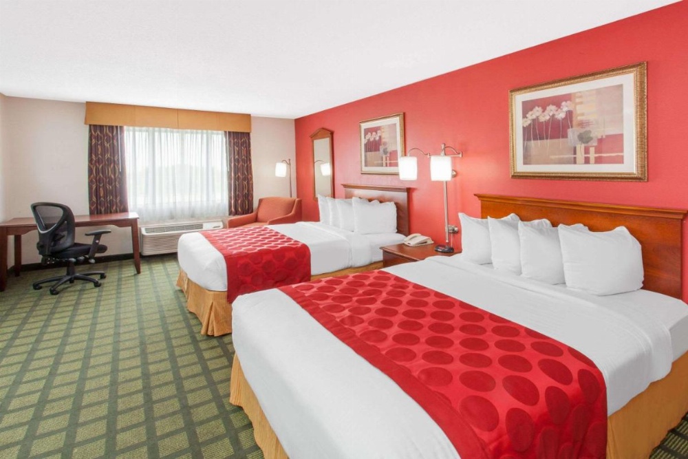 Queen Room with Two Queen Beds - Non-Smoking